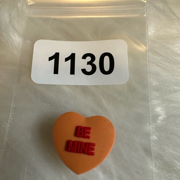 Accessories - croc charm Heart-Shaped 'Be Mine' Charm